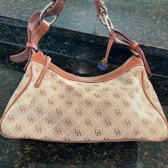 Dooney & Bourke Purse - Picture 2 of 2